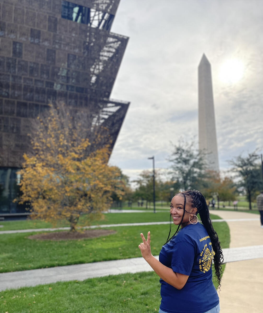Simone Burns in bIT Shirt at African American History Museum in D.C.